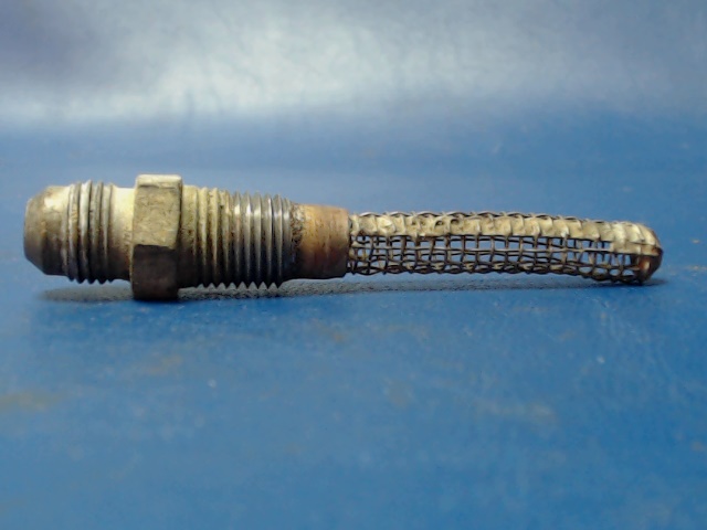 0422130 Cessna - Strainer - Fuel Tank (Finger)